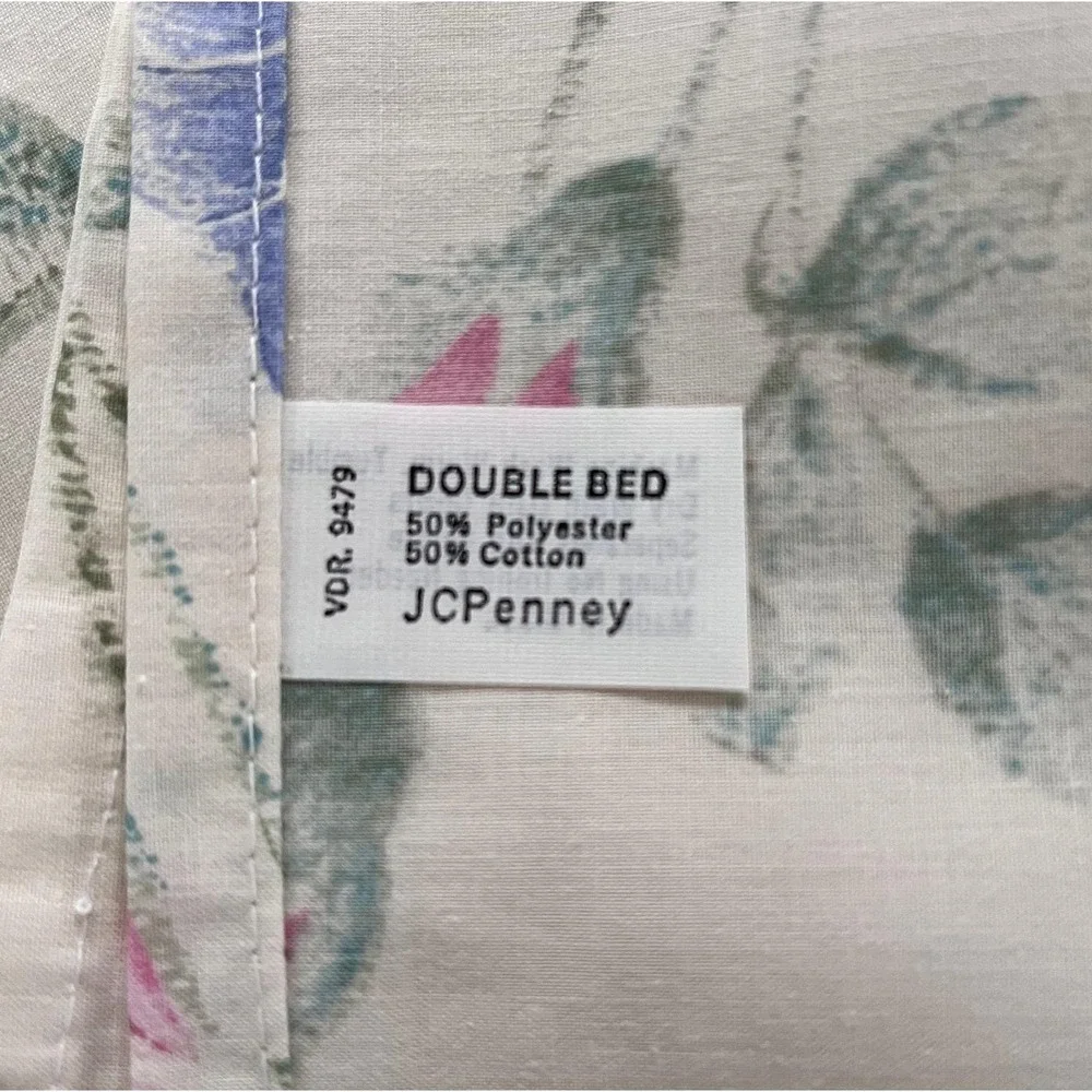 Vintage Full Size sheet set with 2 pillowcases pink and purple roses NWOT
